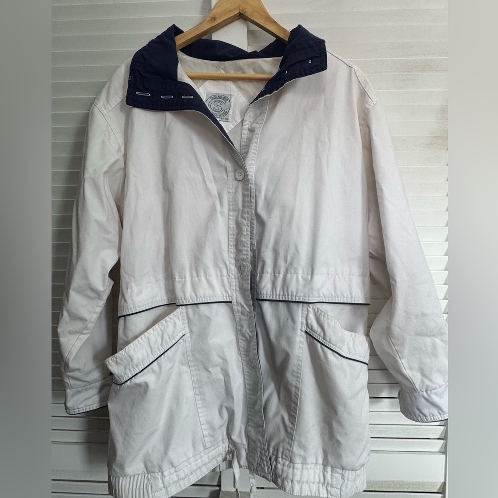 Be in the Current Seen White and Navy jacket